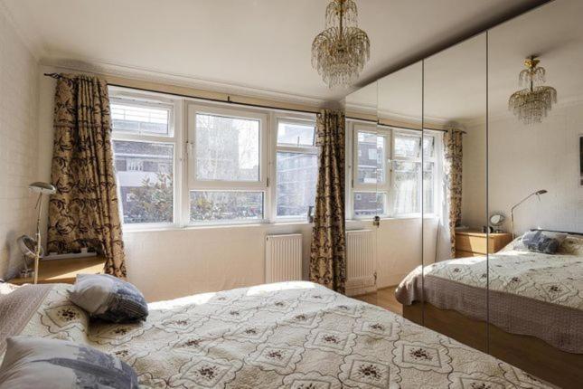1 Bedroom Flat Close To City With Free Parking Arrangement Лондон Екстериор снимка